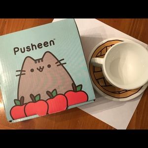 Pusheen Box exclusive teacup & saucer set